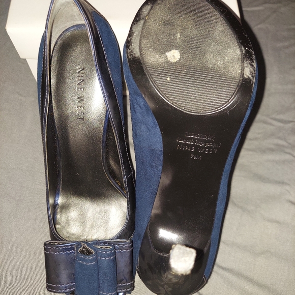 Nin West 7.5 Loreteo Navy Platform Peep Toe Pump - Picture 4 of 10